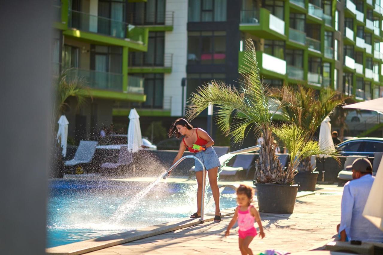Melisea Aparthotel Pool & Spa Mamaia Nord Năvodari Buitenkant foto